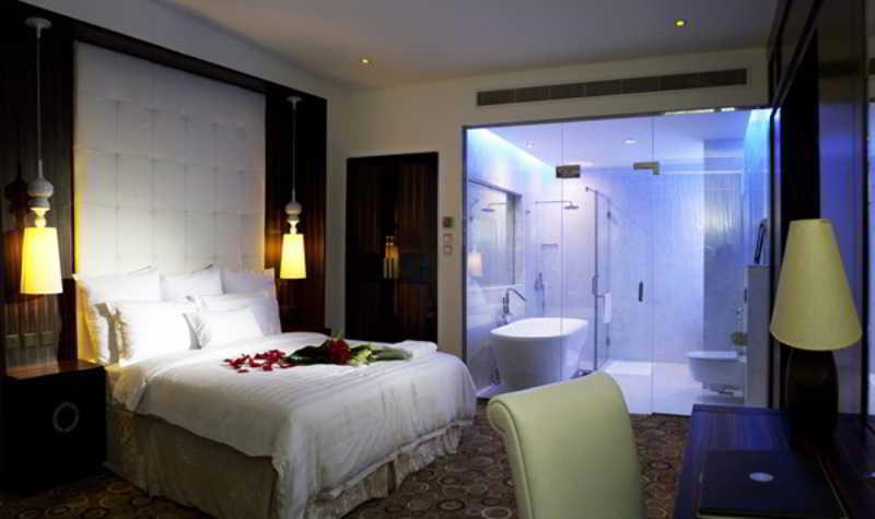 Ista Suites Seef Манама Екстериор снимка