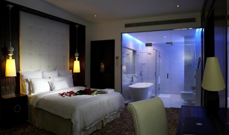 Ista Suites Seef Манама Екстериор снимка