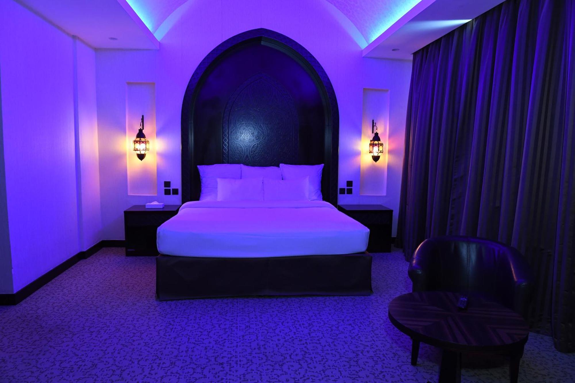 Ista Suites Seef Манама Екстериор снимка