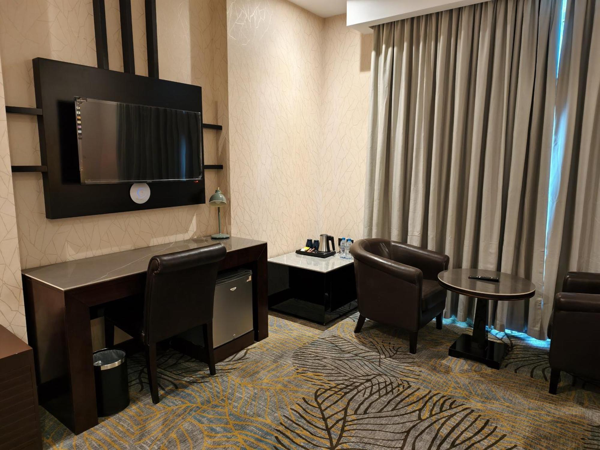 Ista Suites Seef Манама Екстериор снимка