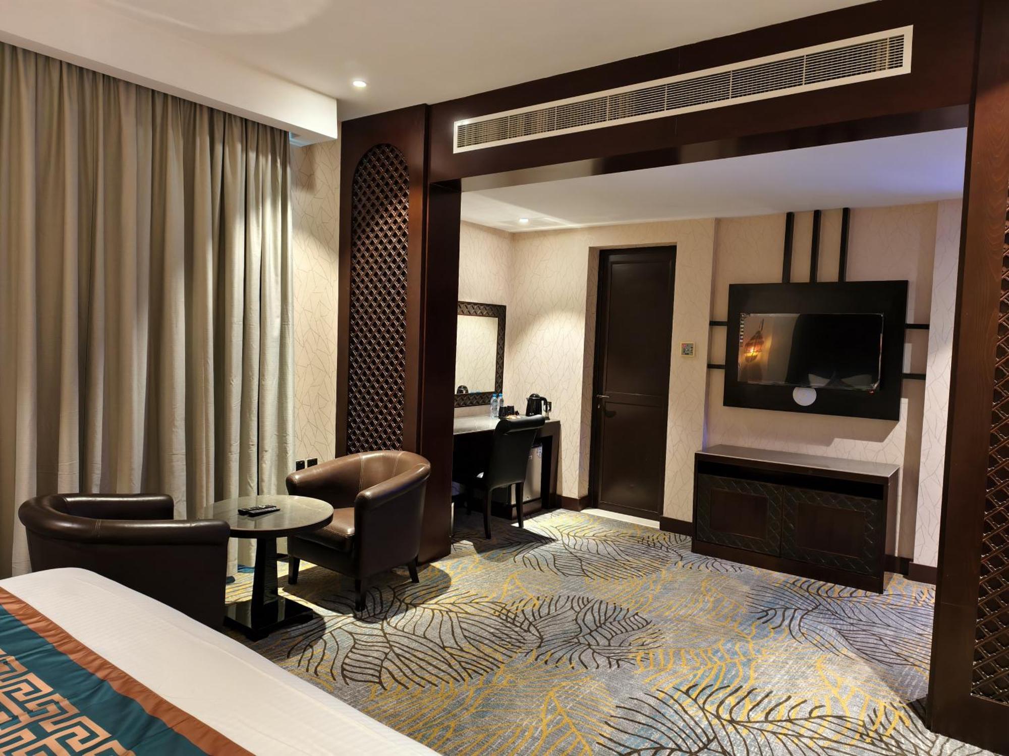 Ista Suites Seef Манама Екстериор снимка