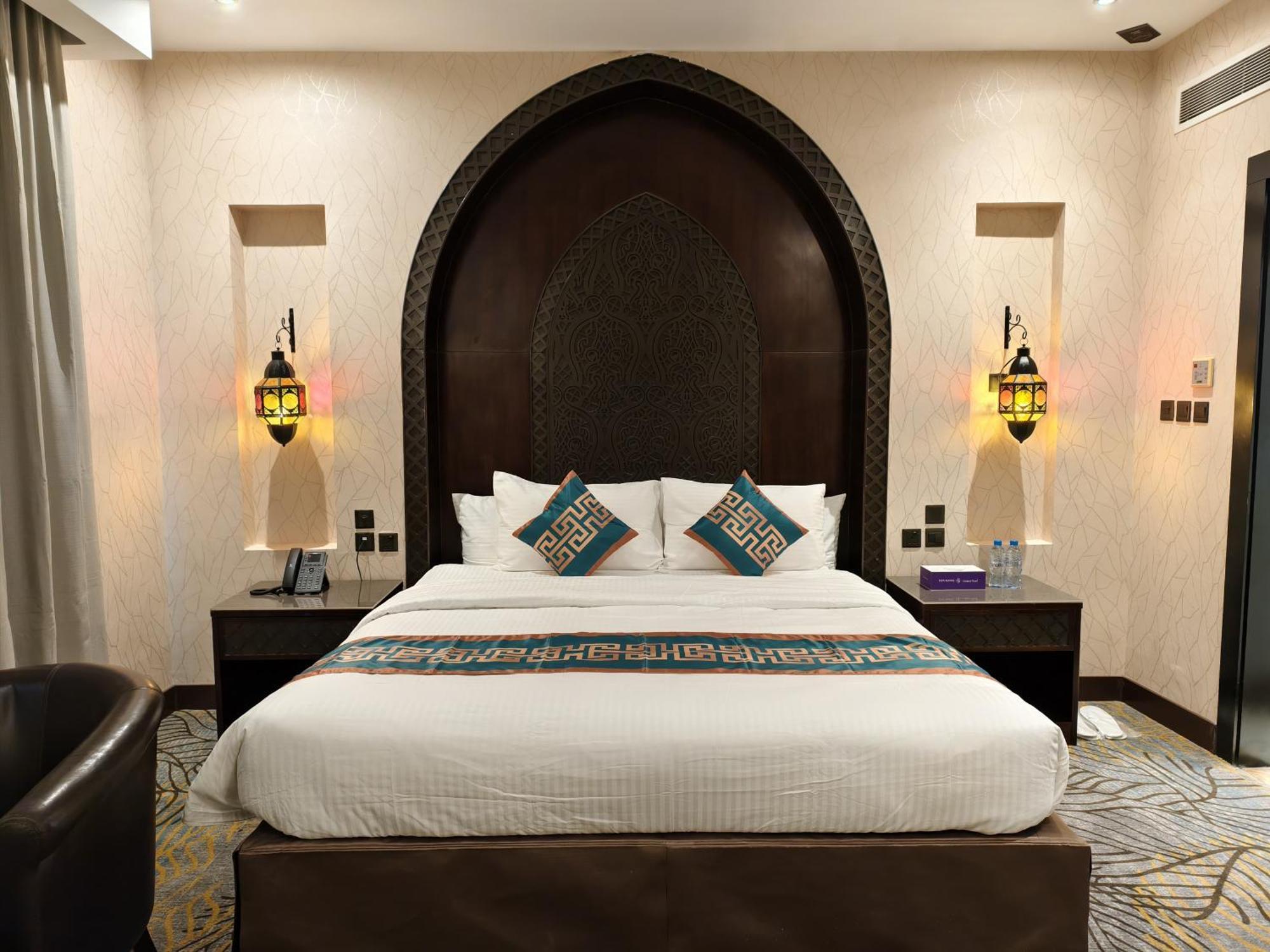 Ista Suites Seef Манама Екстериор снимка
