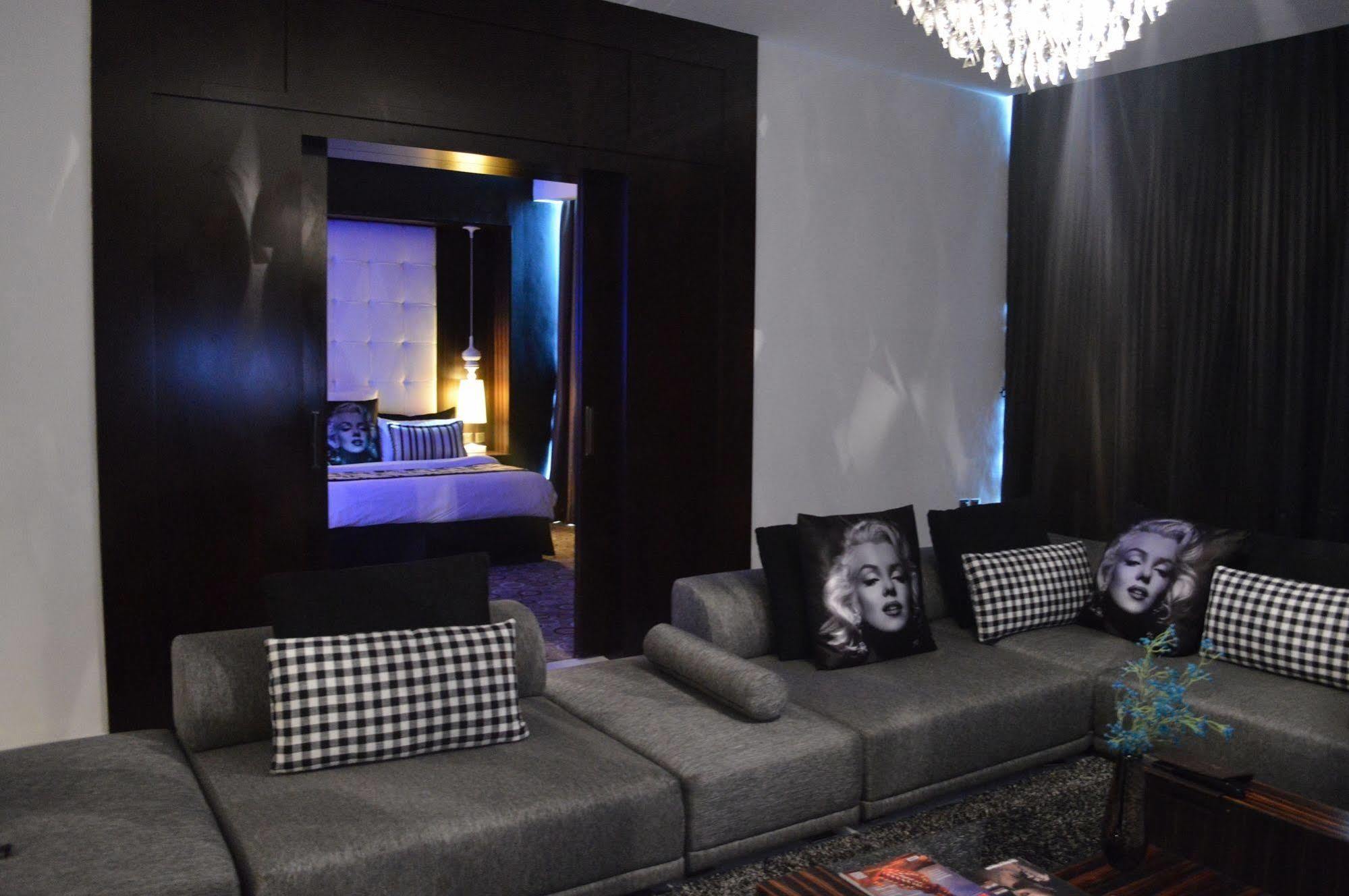 Ista Suites Seef Манама Екстериор снимка